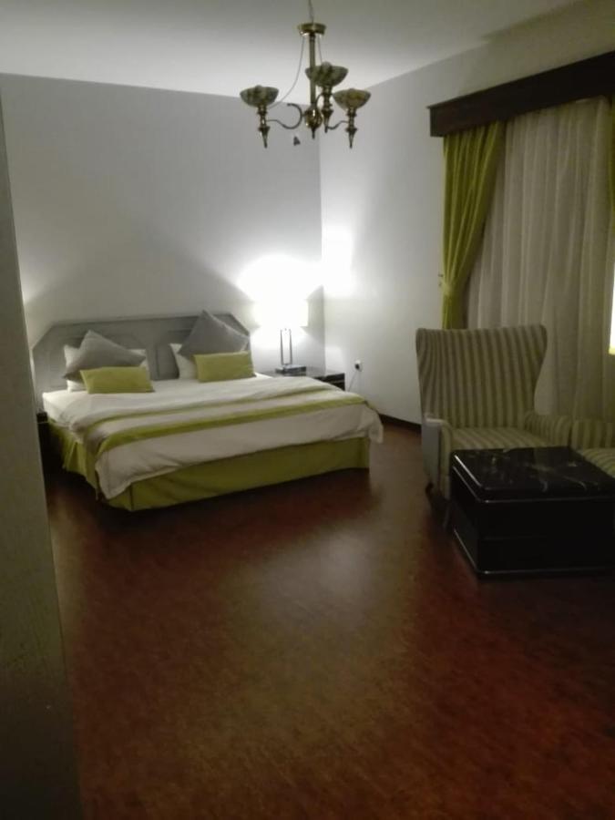 Sixty Three Hotel Suites Rijad Zewnętrze zdjęcie