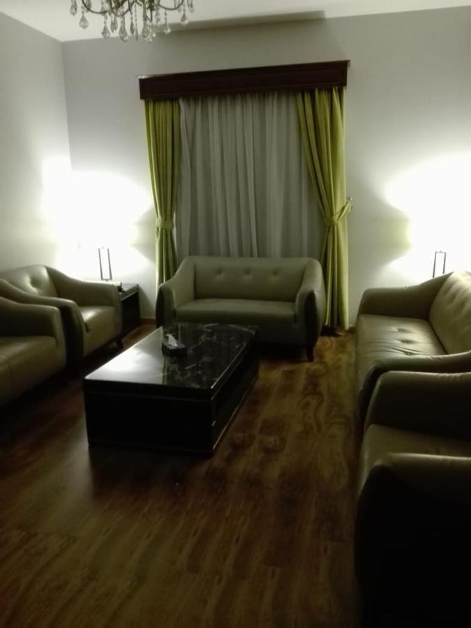 Sixty Three Hotel Suites Rijad Zewnętrze zdjęcie