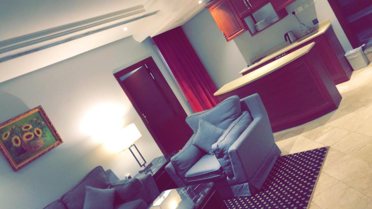 Sixty Three Hotel Suites Rijad Zewnętrze zdjęcie